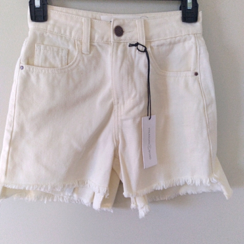 Treasure & Bond High Waisted Frayed Hem Shorts NWT